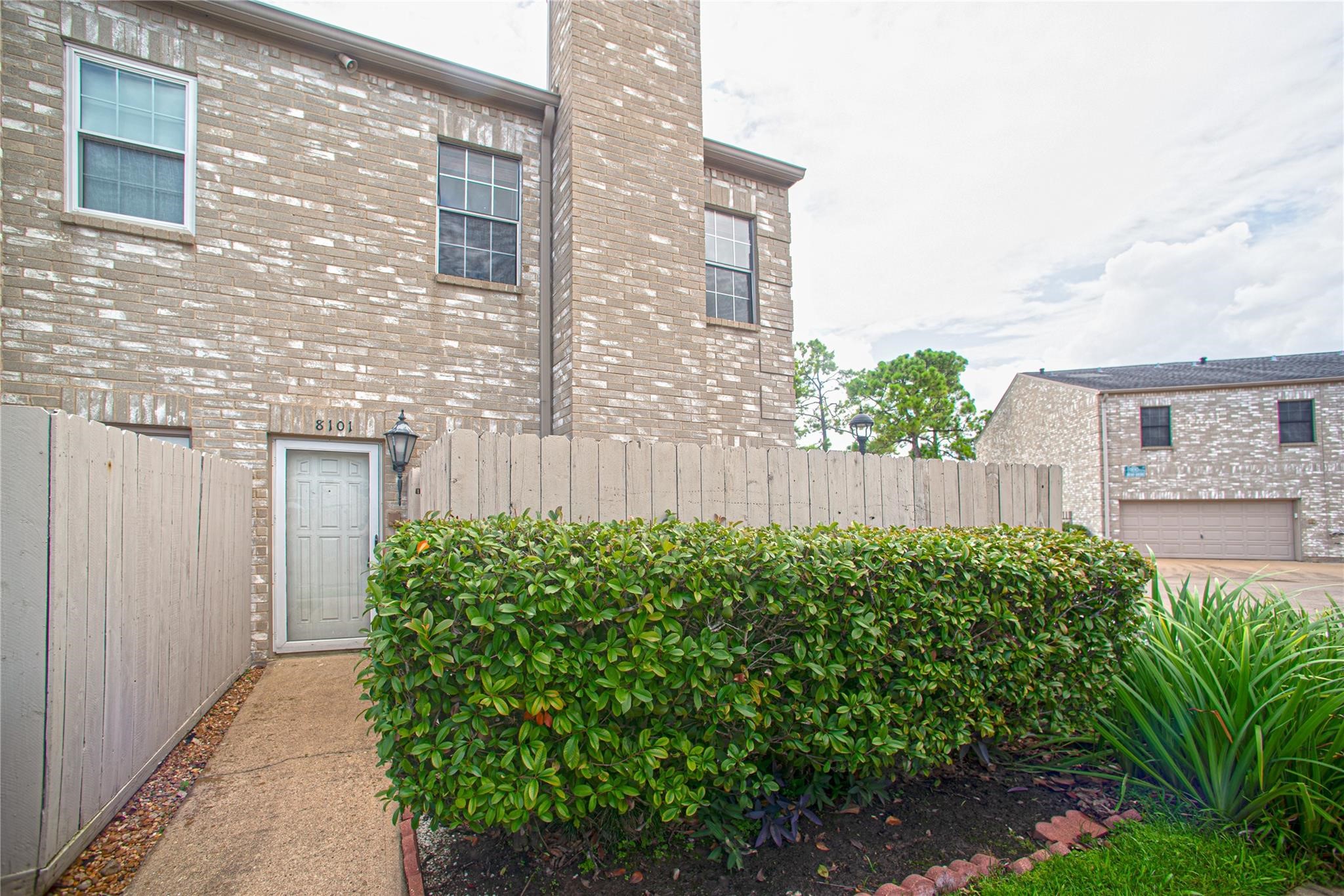 8101 El Mundo Street, Unit 8101 Houston, TX 77054 - Photo 1 of 14