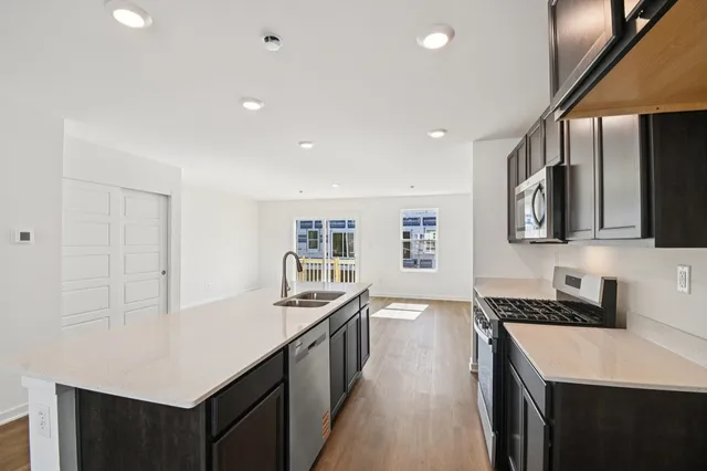 $340,990 | 1393 Oakfield Lane, Pingree Grove, IL 60140