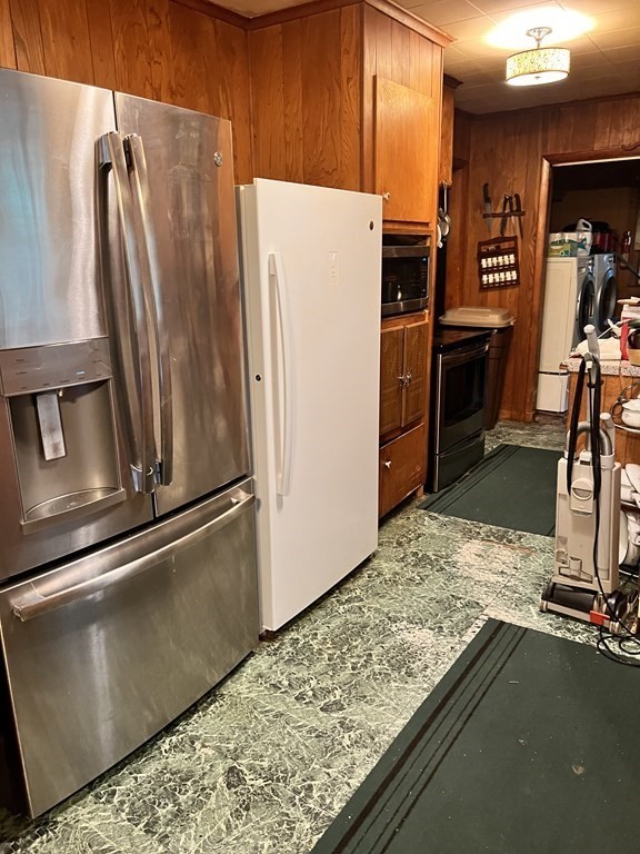 205 Vining Hill Road Southwick, MA 01077 - Photo 3 of 11 Gallery Image 3