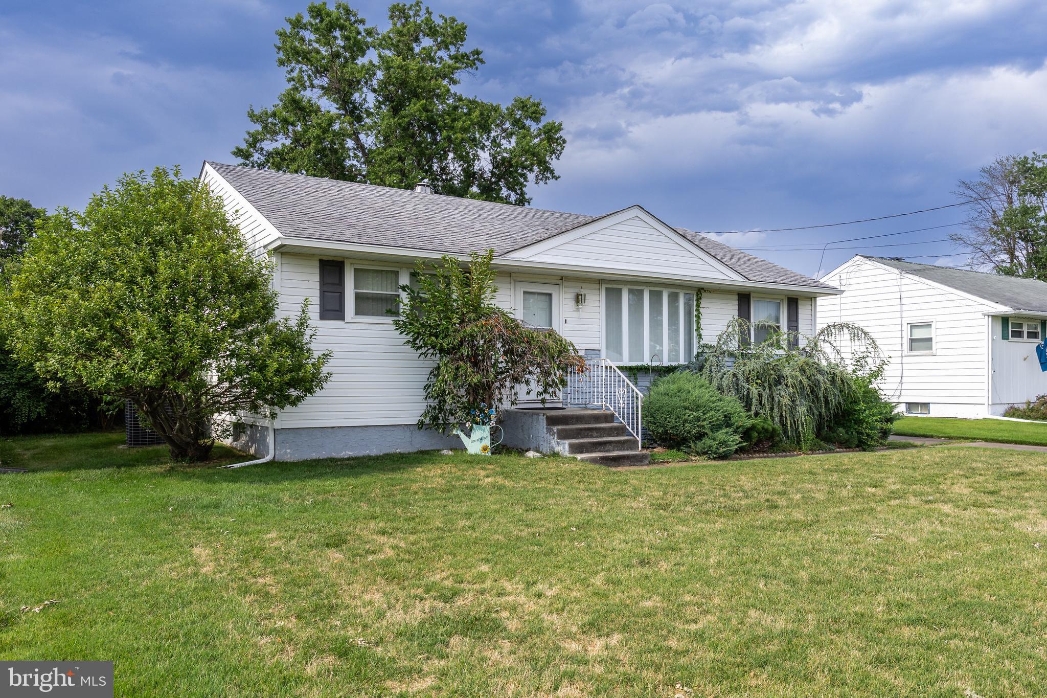 517 Polk Street Riverside, NJ 08075 - Photo 3 of 7