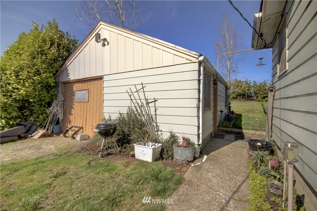 2638 McLeod Road Bellingham, WA 98225 - Photo 3 of 25 Gallery Image 3
