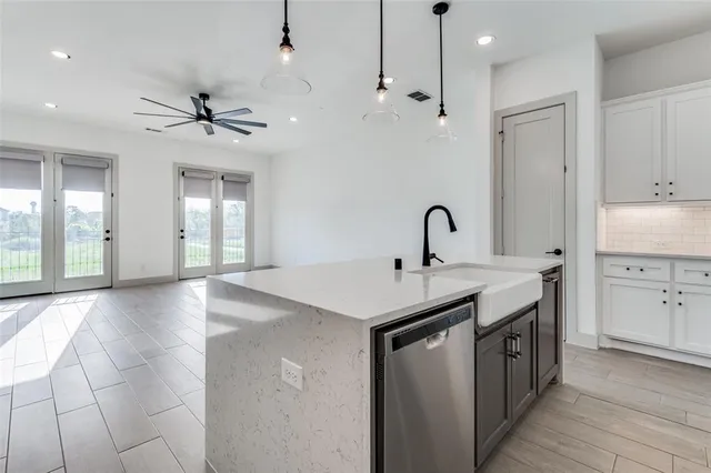 $3,850 | 2609 La Altura Lane, Dallas, TX 75212