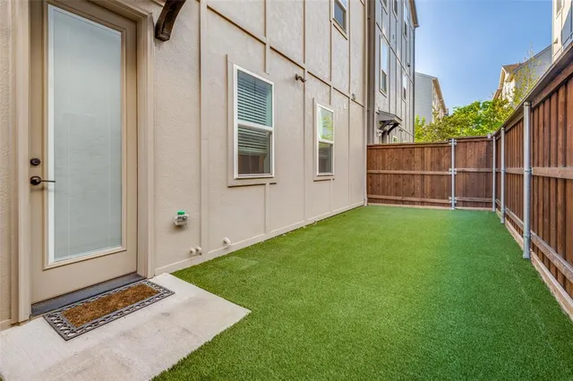 $3,850 | 2609 La Altura Lane, Dallas, TX 75212