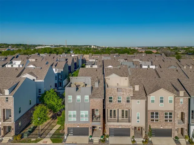 $3,850 | 2609 La Altura Lane, Dallas, TX 75212