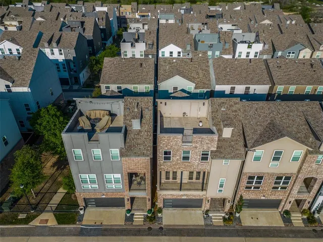 $3,850 | 2609 La Altura Lane, Dallas, TX 75212