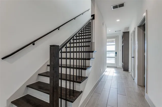 $3,850 | 2609 La Altura Lane, Dallas, TX 75212