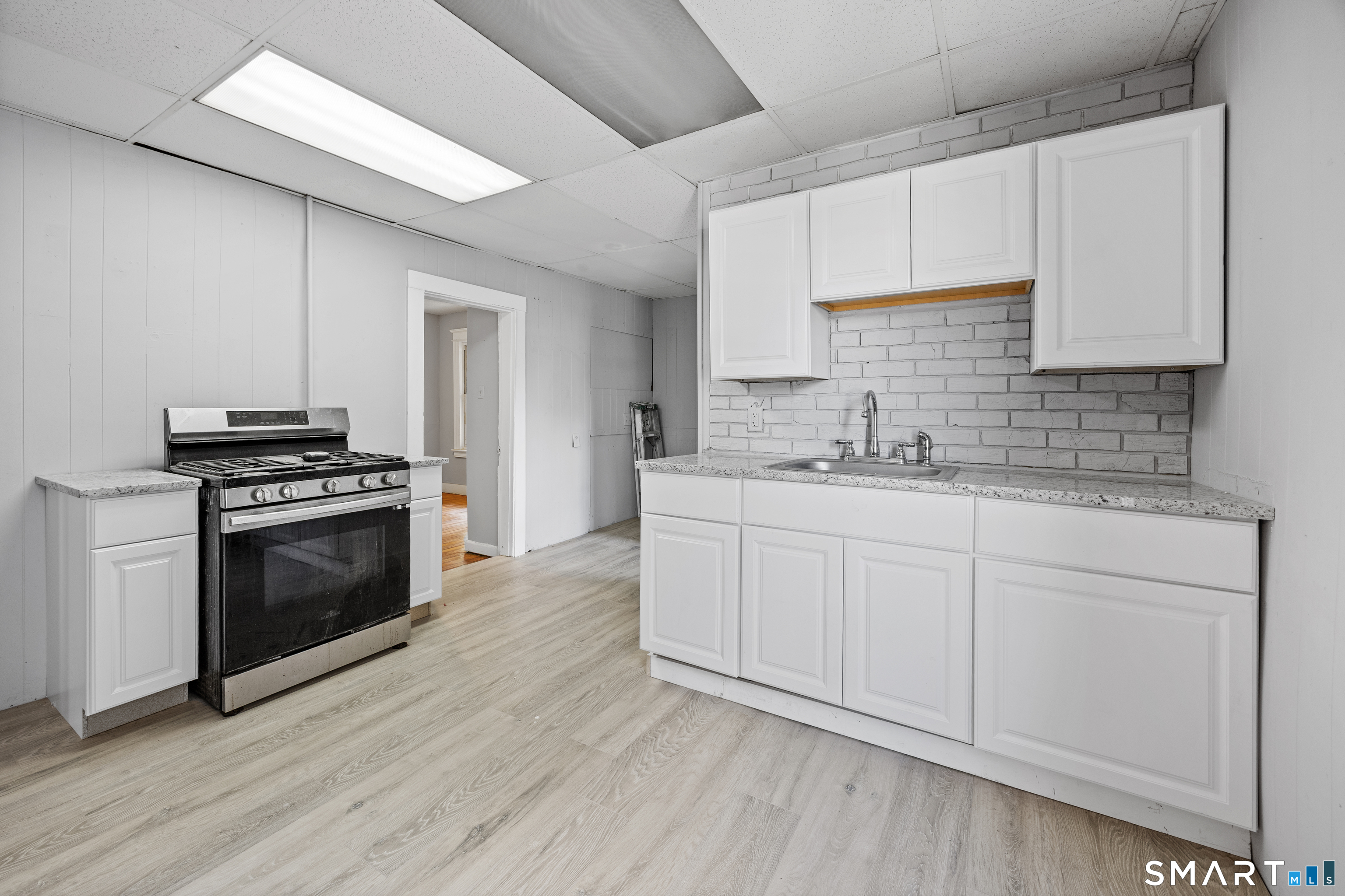 500 Wilson Street Waterbury, CT 06708 - Photo 11 of 38