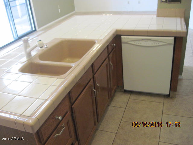 2212 North Roca Mesa, AZ 85213 - Photo 9 of 27 IMG_6021