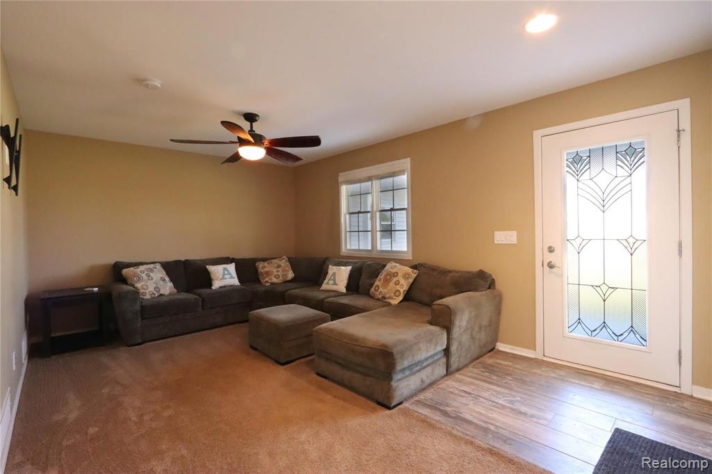 4171 West Thompson Road Linden, MI 48451 - Photo 6 of 46