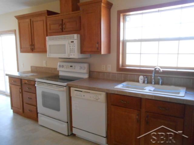 20090 West Ithaca Road Brant, MI 48614 - Photo 12 of 22 31316937-11.JPG