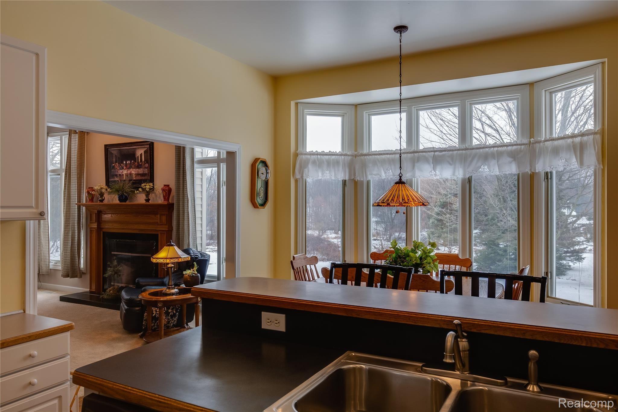 13675 White Lake Road Fenton, MI 48430 - Photo 11 of 26 TP-20200125-0106-ENF-Full.jpg