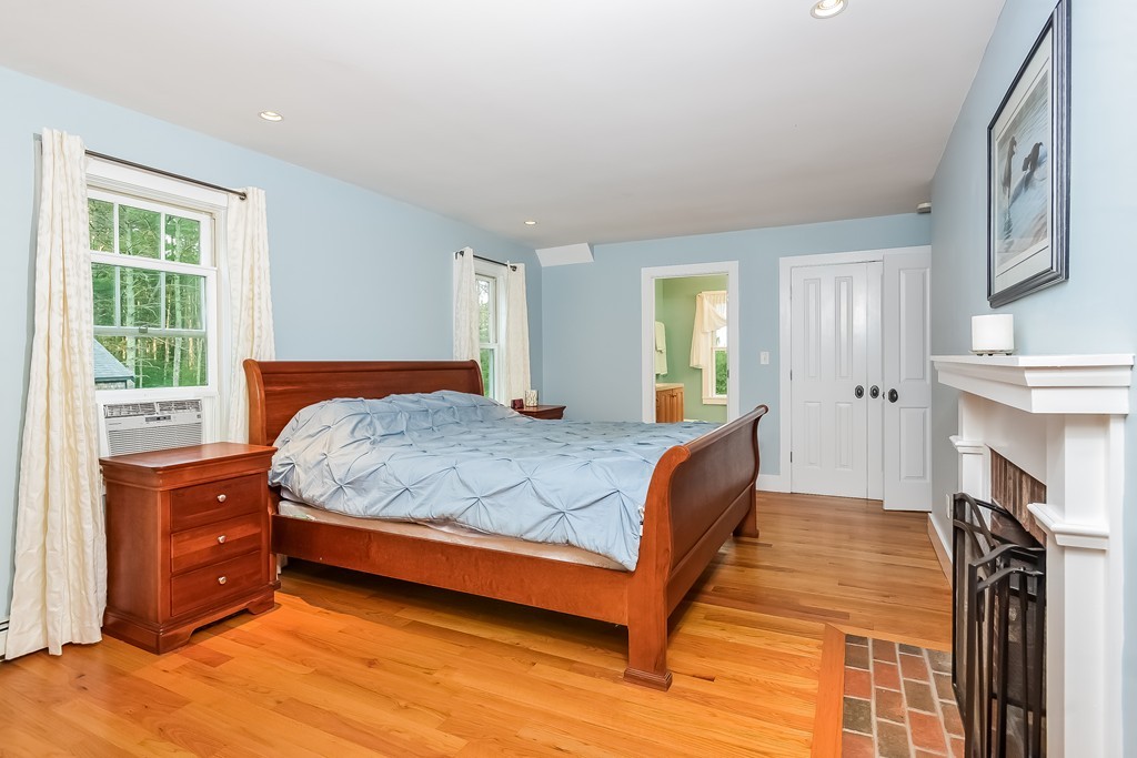 516 Snipatuit Road Rochester, MA 02770 - Photo 19 of 26 Gallery Image 19