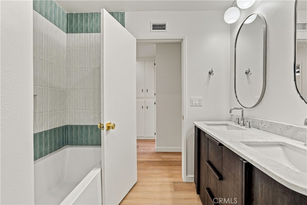 3070 Springfield Street Simi Valley, CA 93063 - Photo 29 of 42 Hallway bathroom