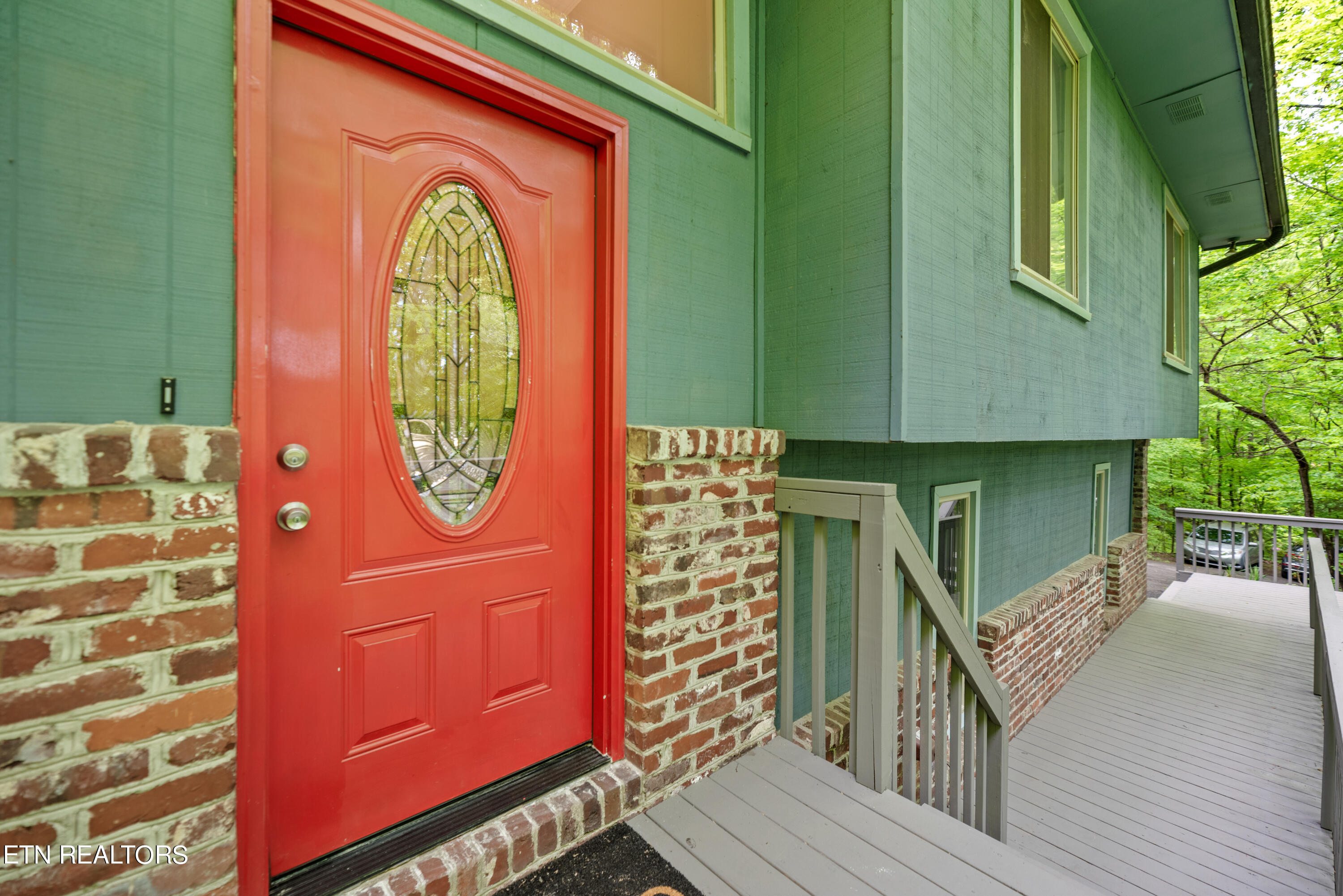 104 Connors Place Oak Ridge, TN 37830 - Photo 2 of 40 6-print-Cnnrs104 (43)