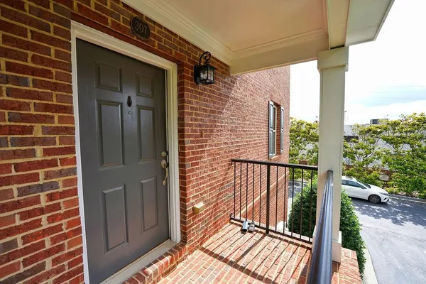 $2,600 | 307 Le Gran Bend, Sandy Springs, GA 30328