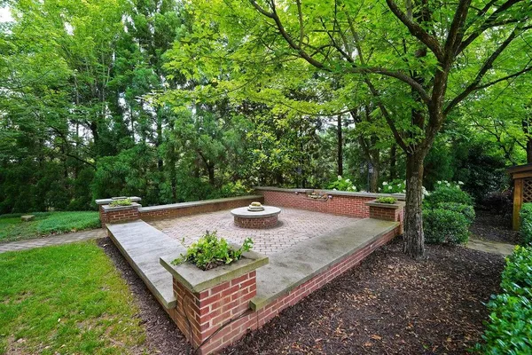 $2,600 | 307 Le Gran Bend, Sandy Springs, GA 30328