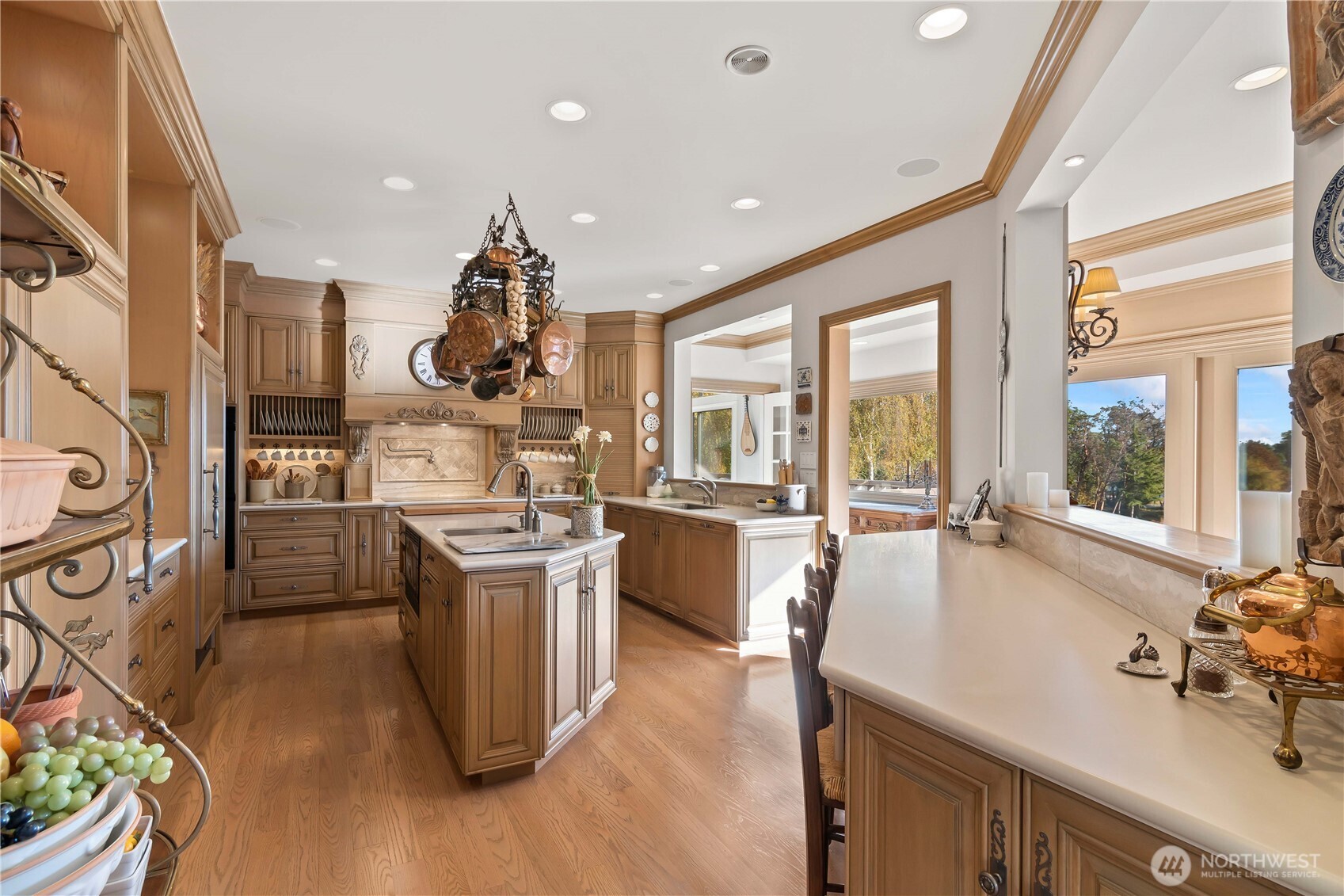 4205 Southwest Point Robinson Road Vashon, WA 98070 - Photo 12 of 40 Gallery Image 12