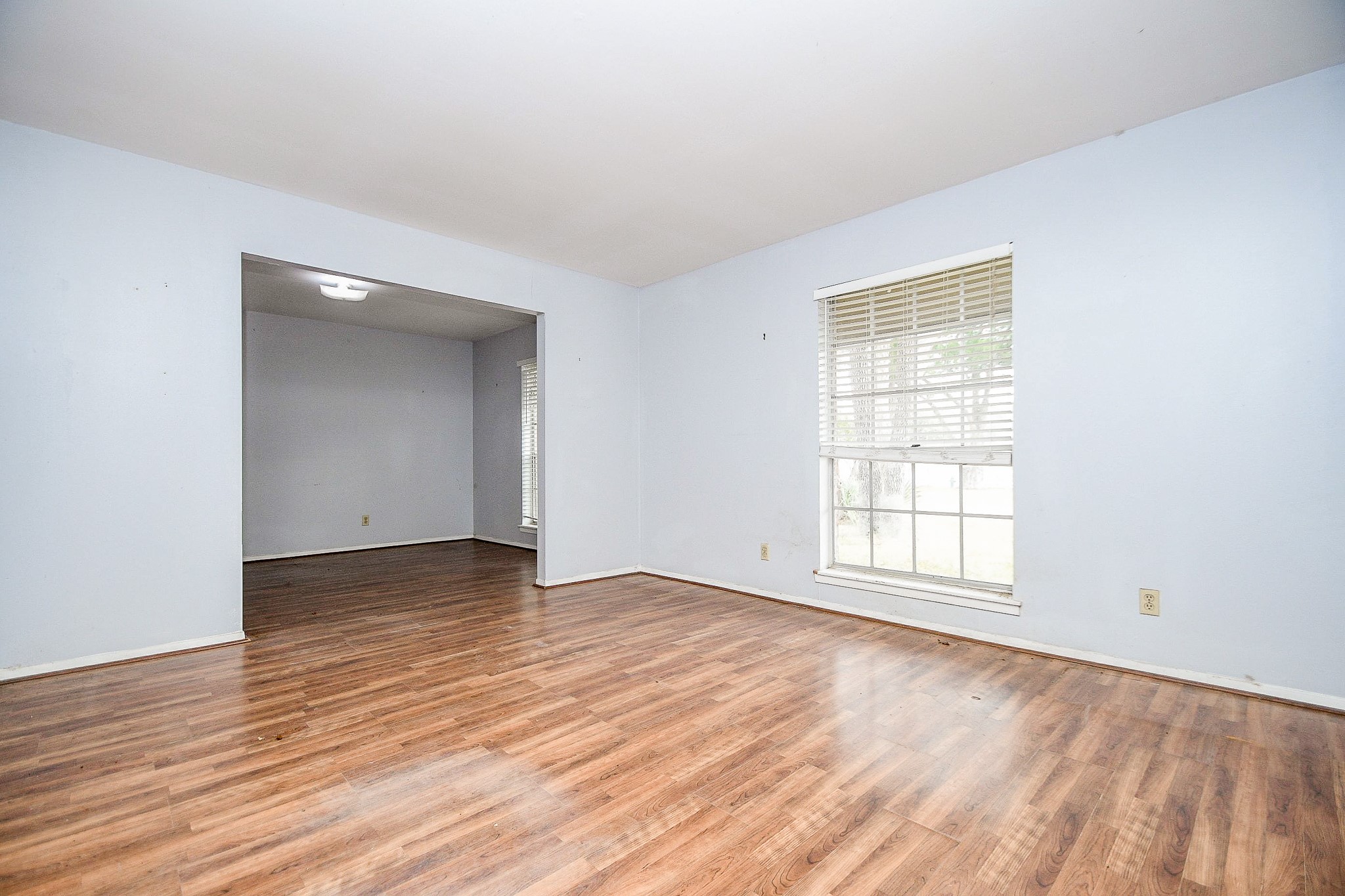 11602 Dover Street Houston, TX 77031 - Photo 3 of 22