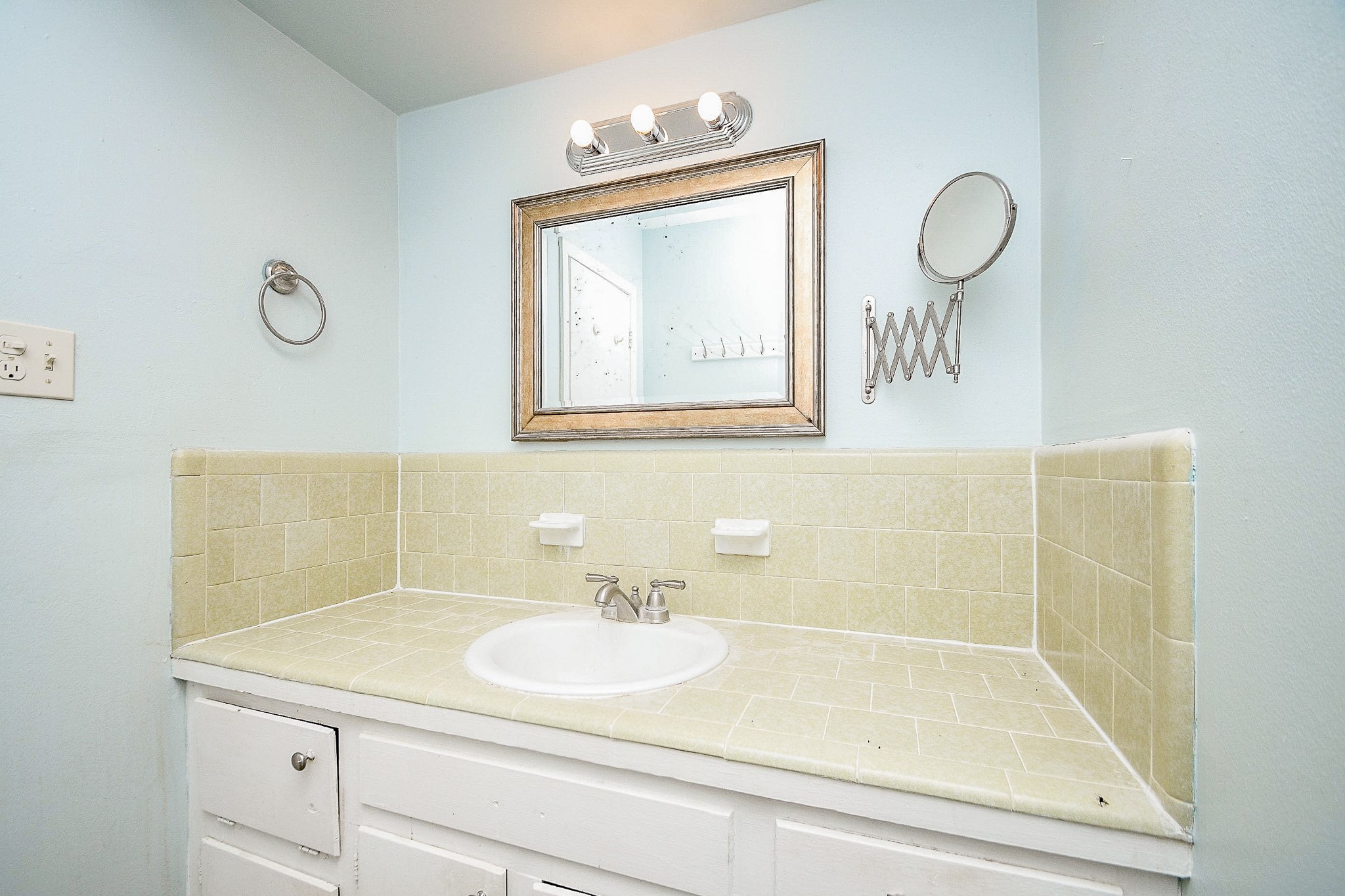 11602 Dover Street Houston, TX 77031 - Photo 10 of 22