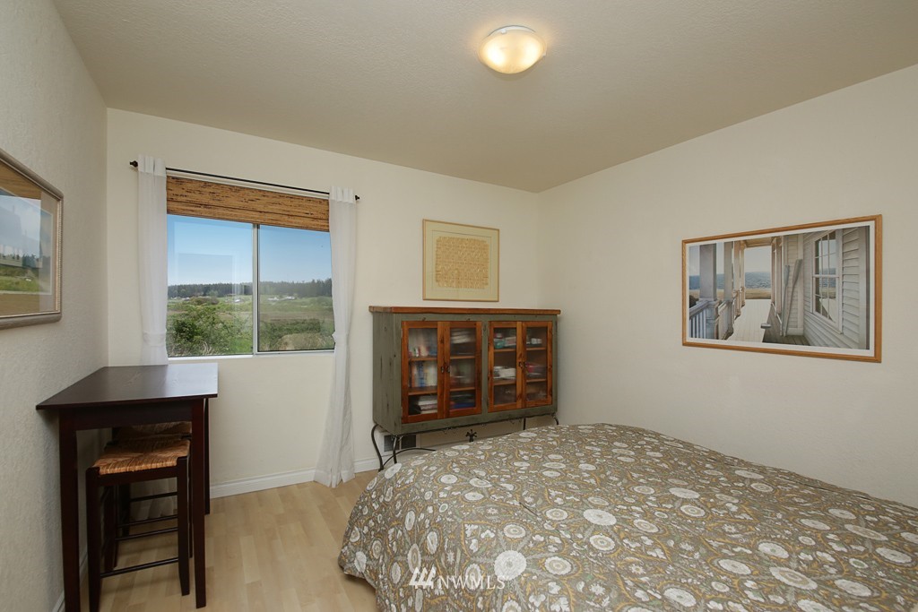 2527 Sunlight Beach Road Clinton, WA 98236 - Photo 17 of 23 Gallery Image 17