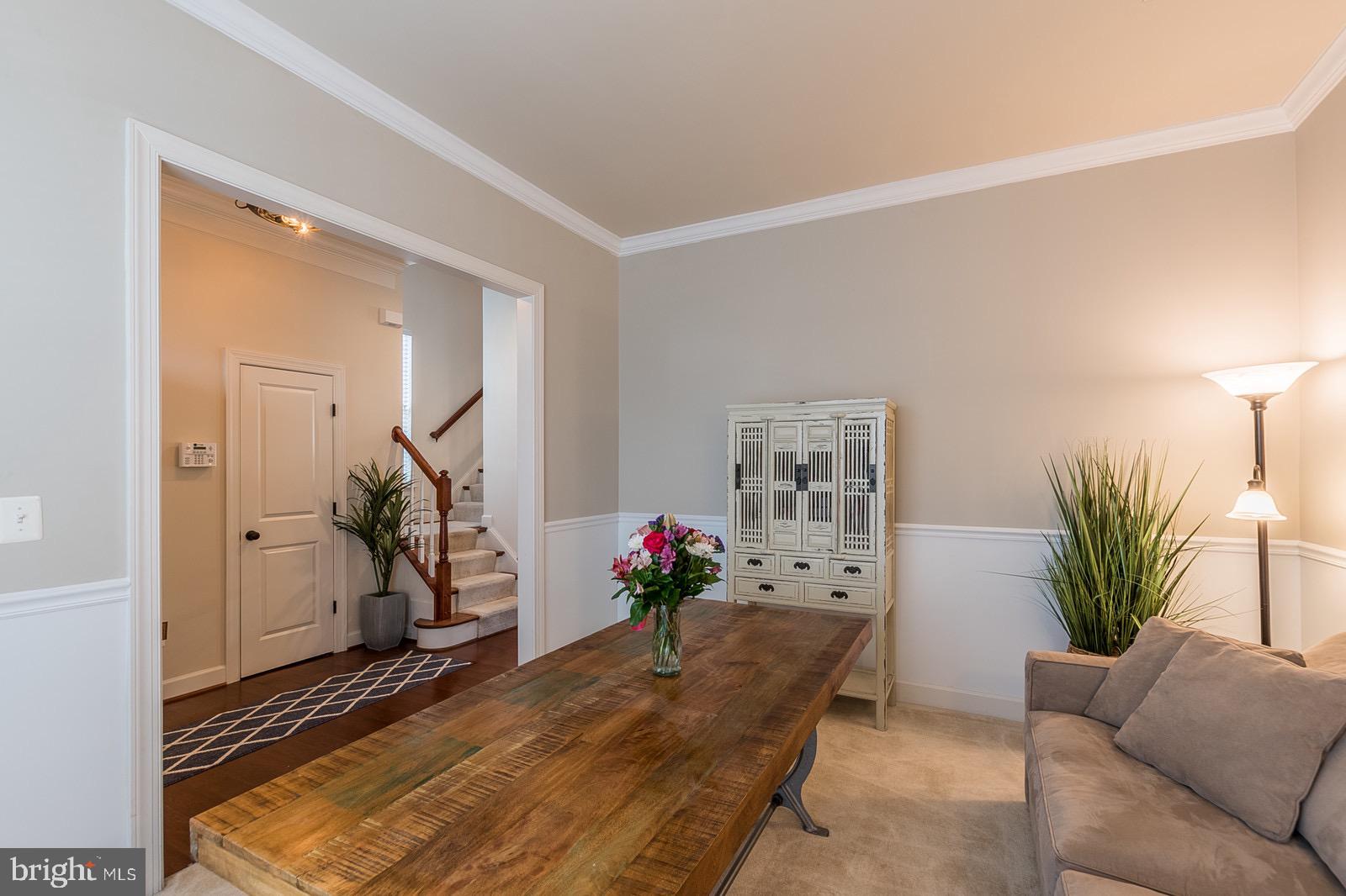 9010 Ribbon Falls Loop Bristow, VA 20136 - Photo 7 of 44 Dining Room