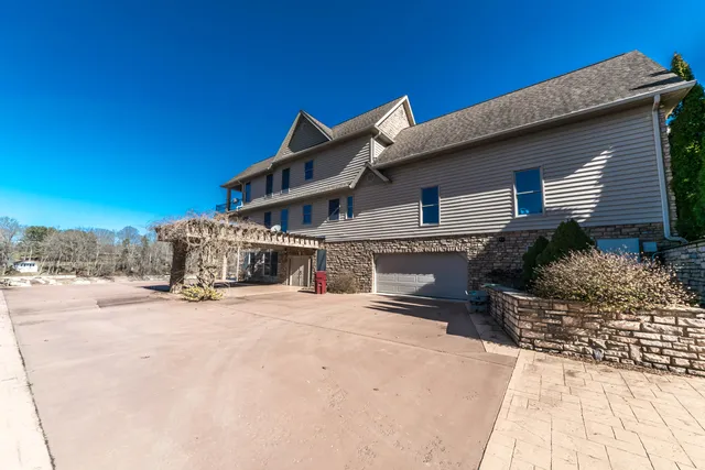 $2,599,000 | 450 Lake Approach, Johnson City, TN 37601