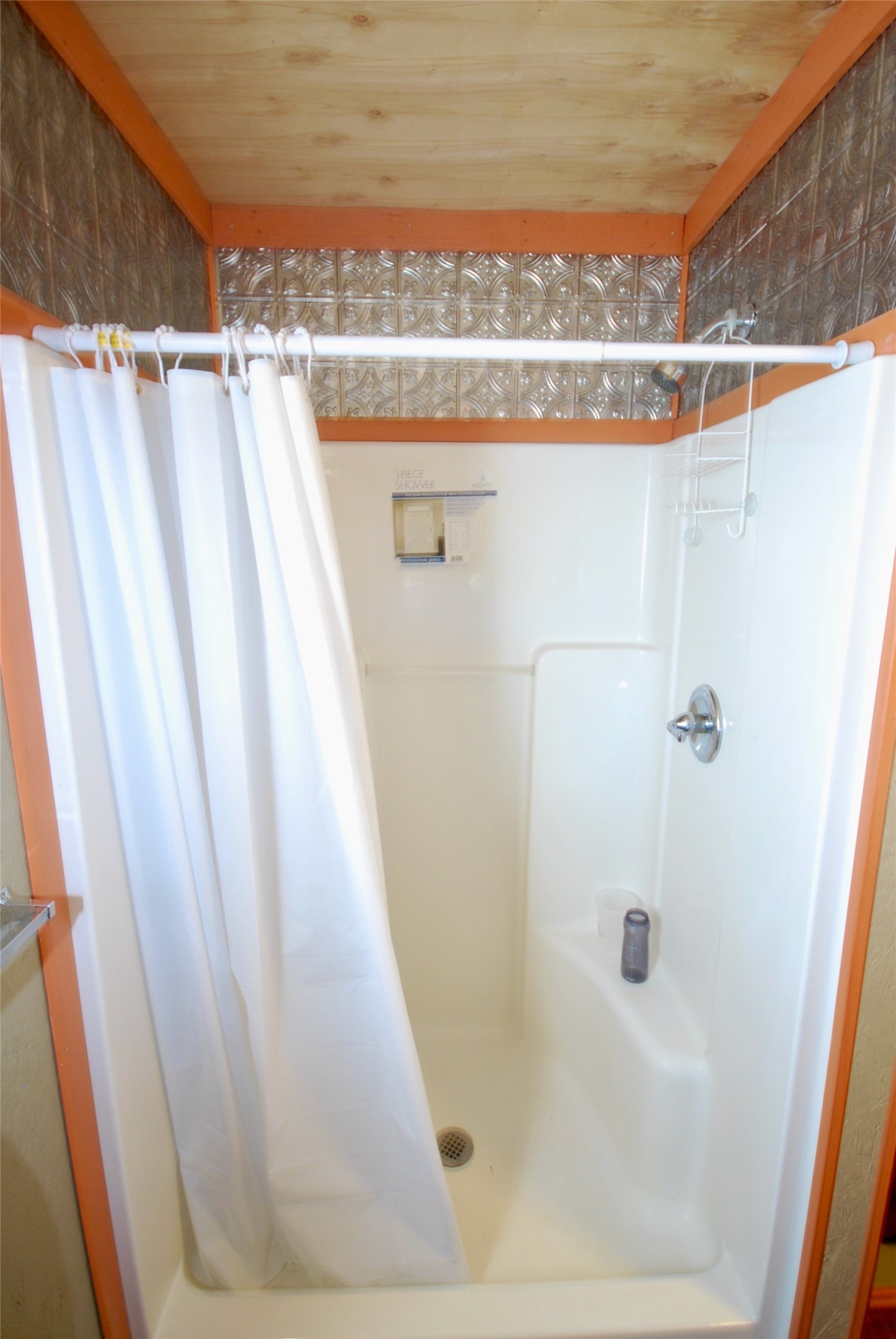 4850 Burke Road Flatonia, TX 78941 - Photo 21 of 45 a bathroom with a shower and a sink