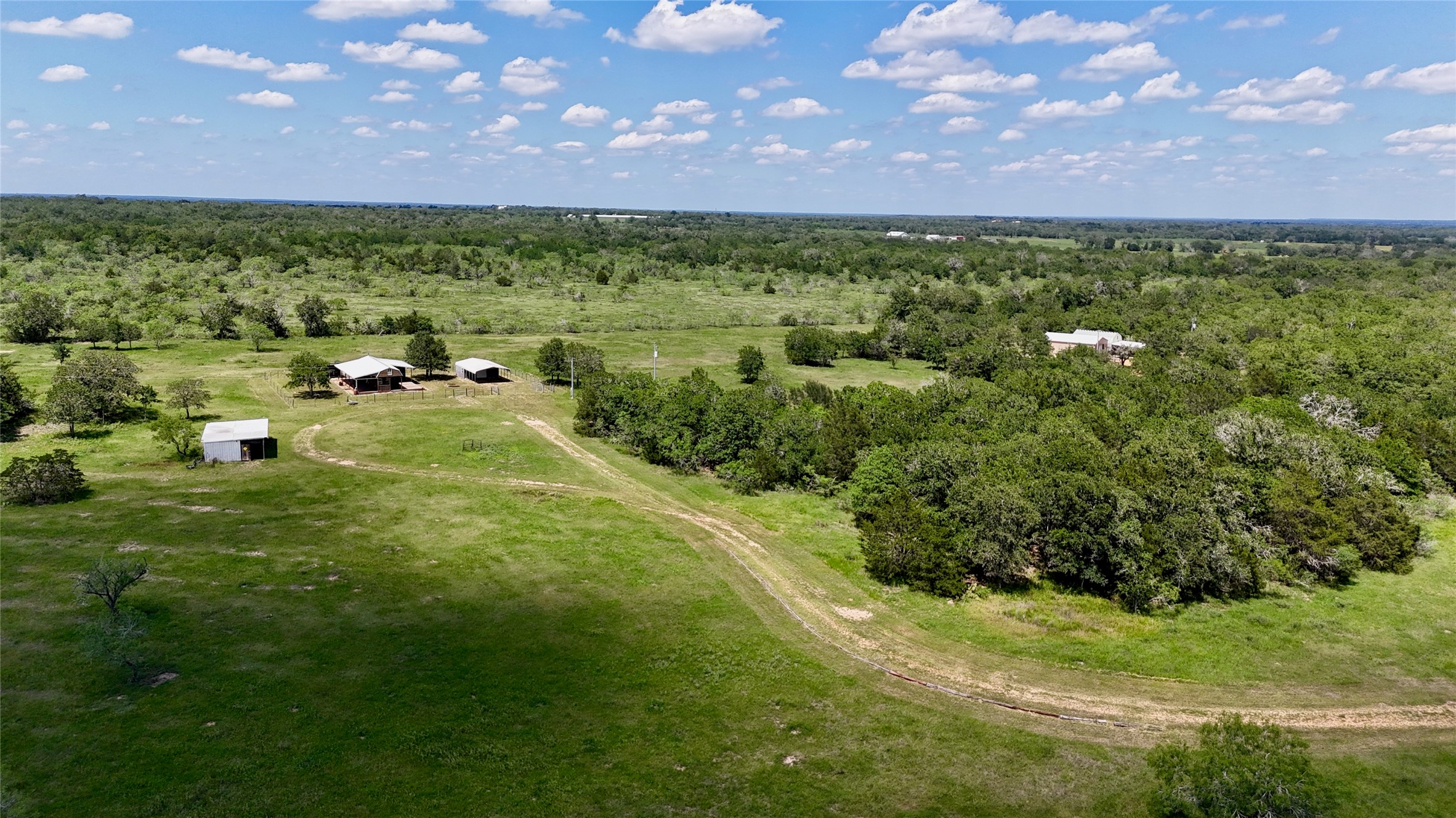 4850 Burke Road Flatonia, TX 78941 - Photo 4 of 46