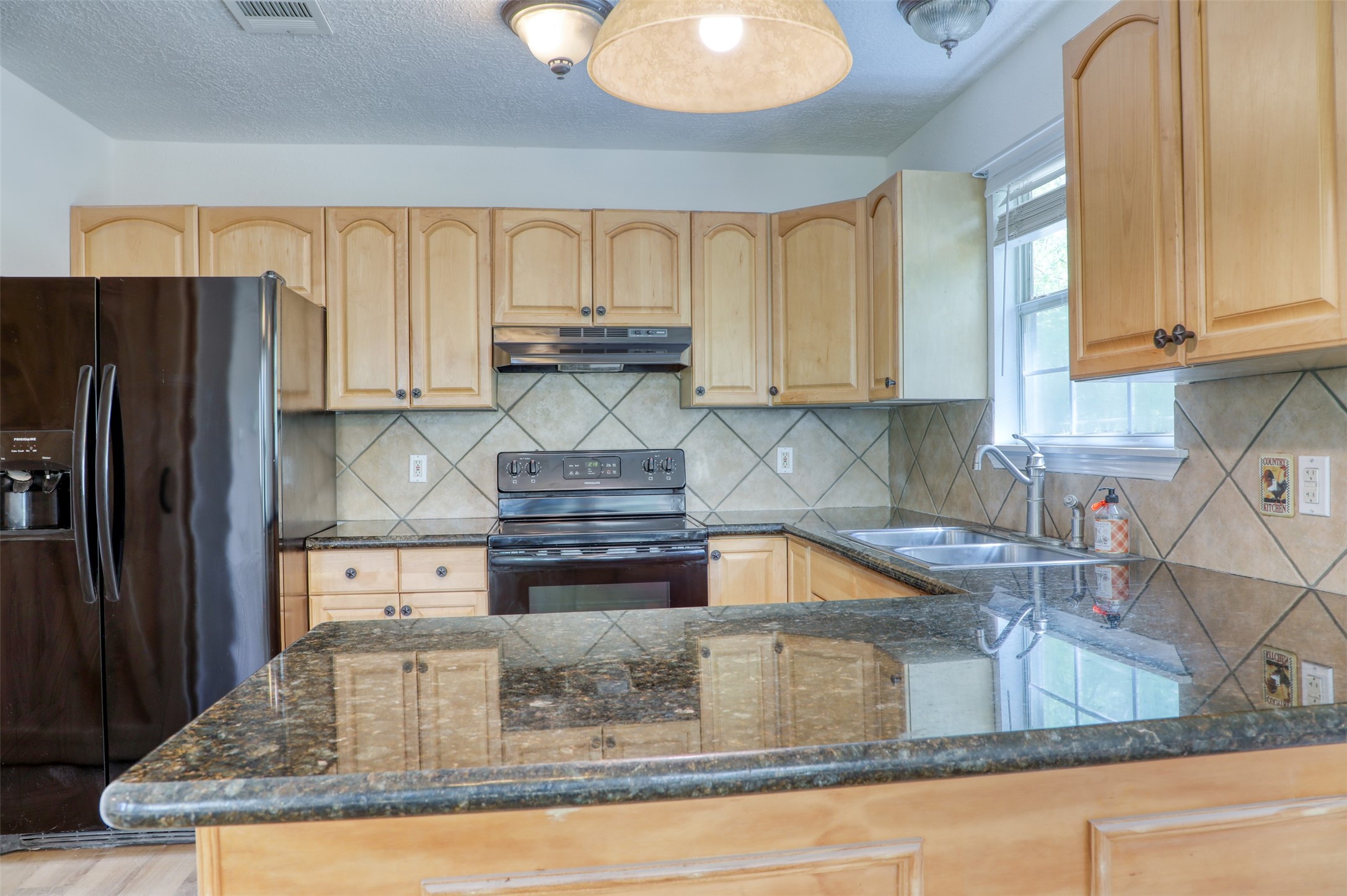 12111 North Ridgeway Willis, TX 77318 - Photo 12 of 50