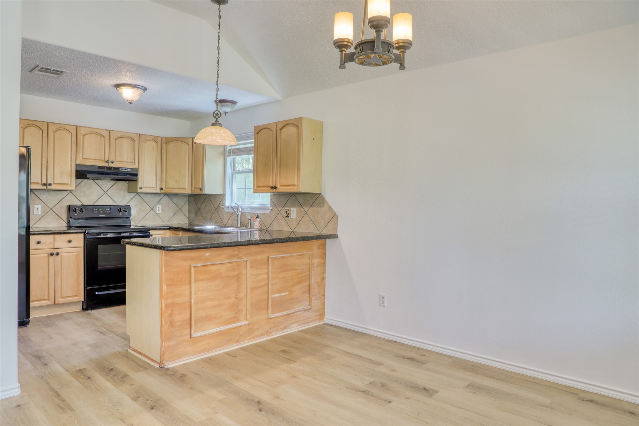 12111 North Ridgeway Willis, TX 77318 - Photo 14 of 50