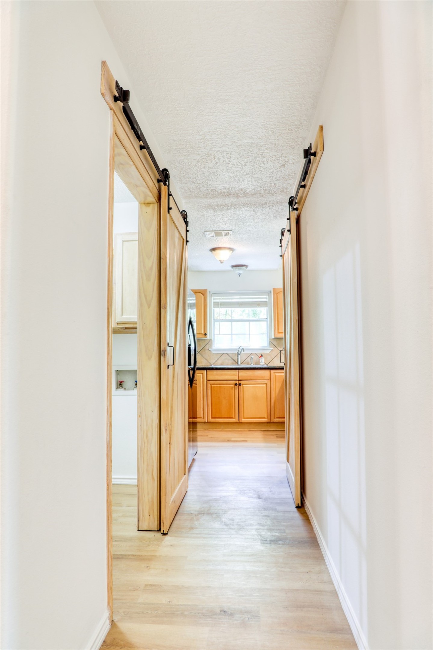 12111 North Ridgeway Willis, TX 77318 - Photo 10 of 50