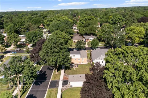 $525,000 | 201 North Maple Street, Mount Prospect, IL 60056