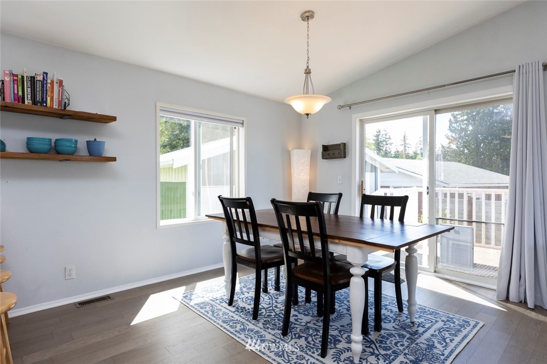 83 Ridge Drive Port Townsend, WA 98368 - Photo 11 of 38 Gallery Image 11