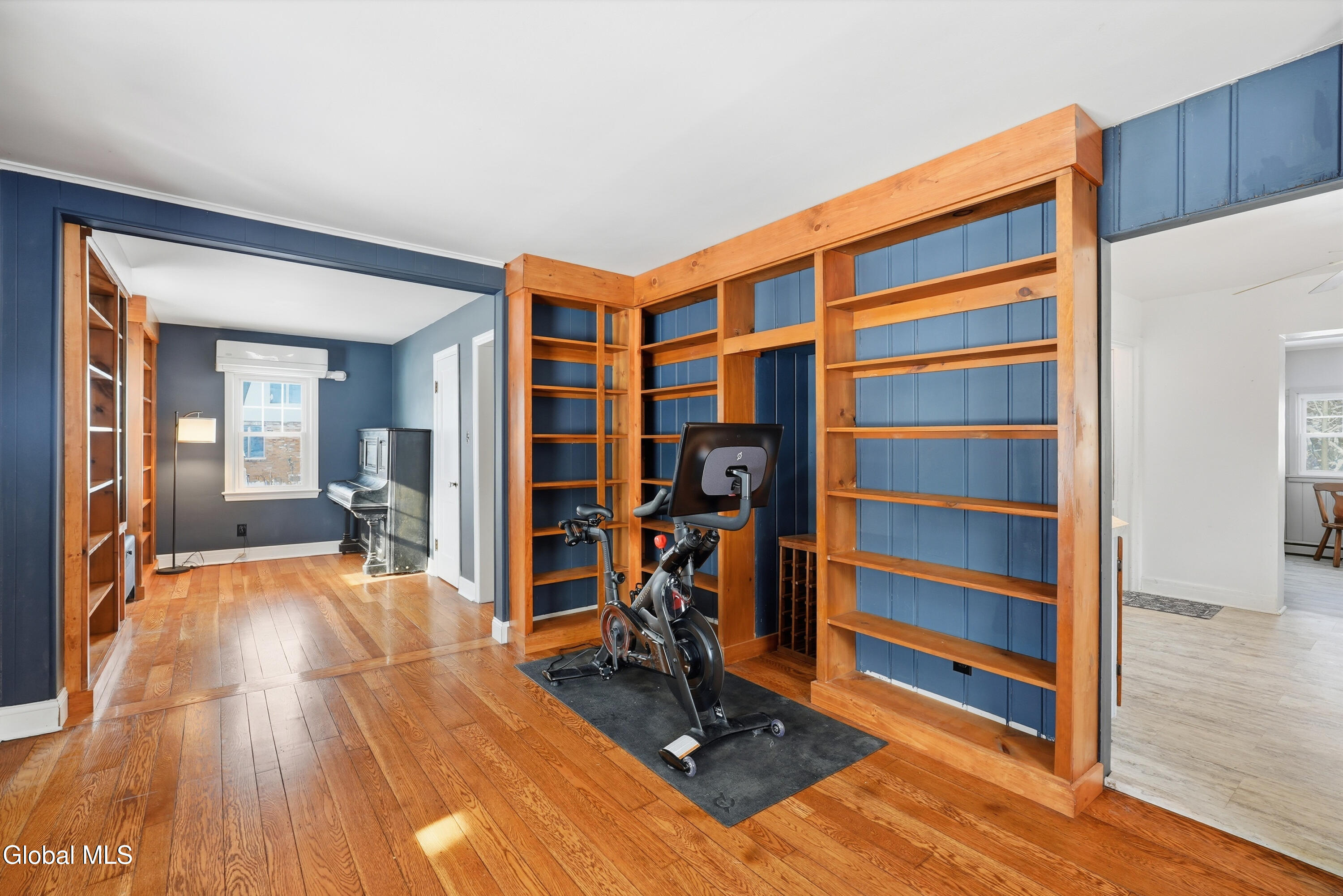 2829 Consaul Road Schenectady, NY 12304 - Photo 2 of 24 4