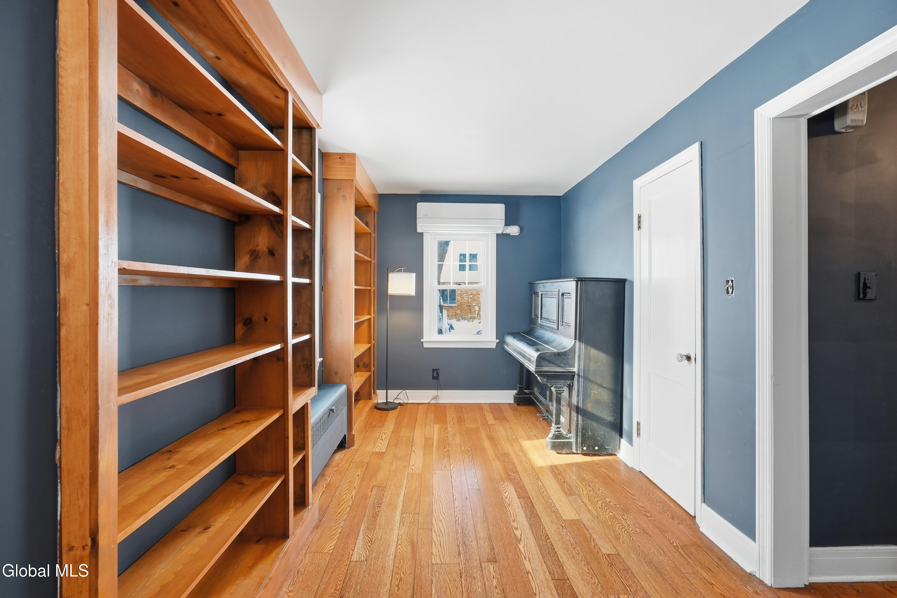 2829 Consaul Road Schenectady, NY 12304 - Photo 4 of 24 6 (1)