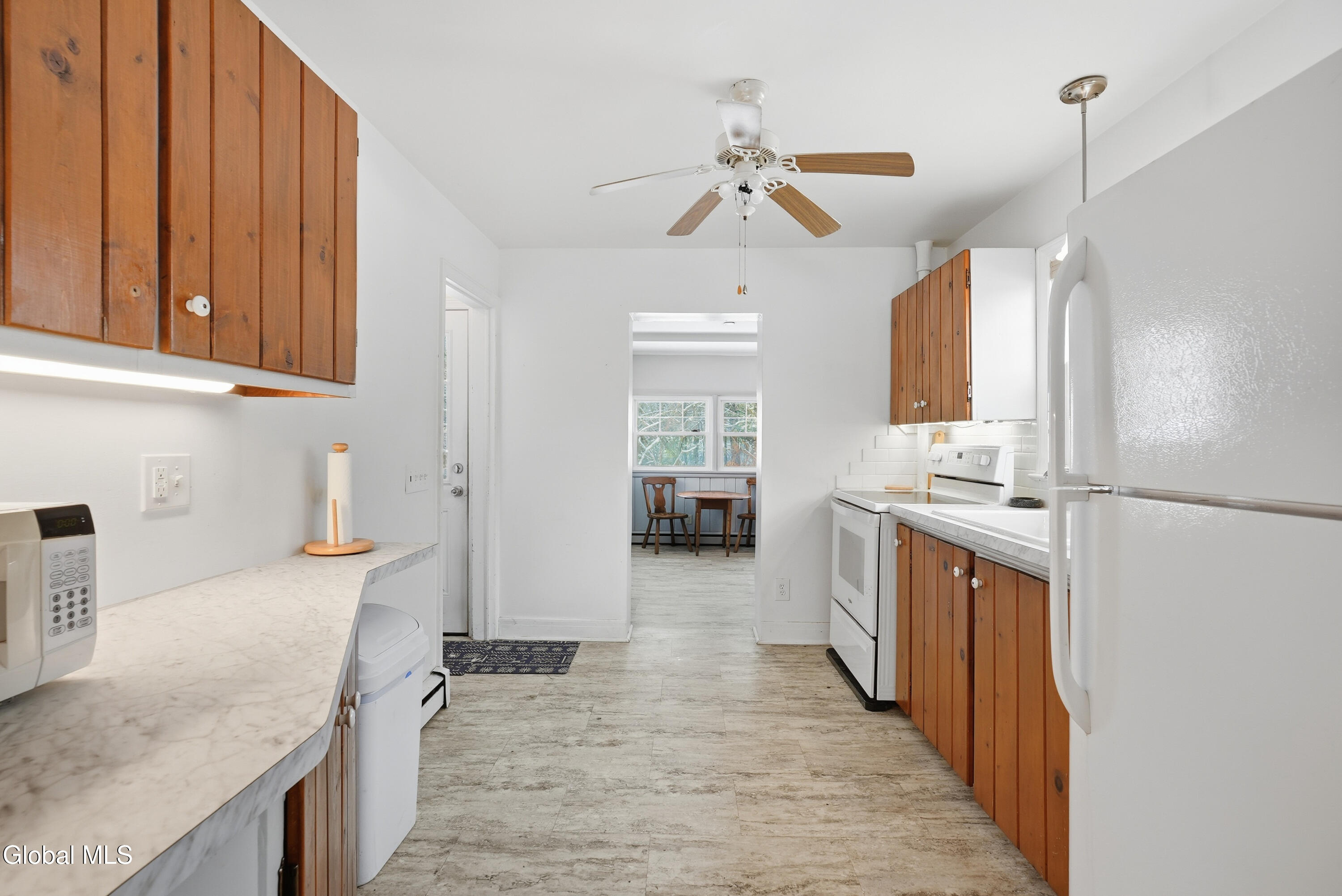 2829 Consaul Road Schenectady, NY 12304 - Photo 5 of 24 7 (2)