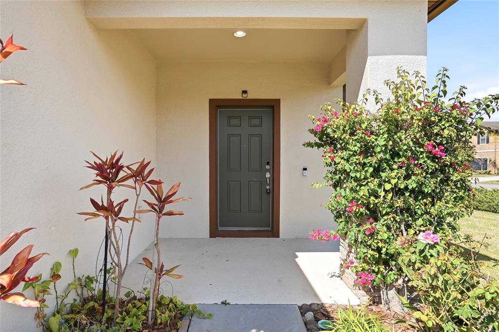 1724 Passage Key Lane Ruskin, FL 33570 - Photo 5 of 46 front view of a house