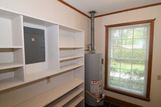 1508 4th Street Daphne, AL 36526 - Photo 18 of 27 Laundry