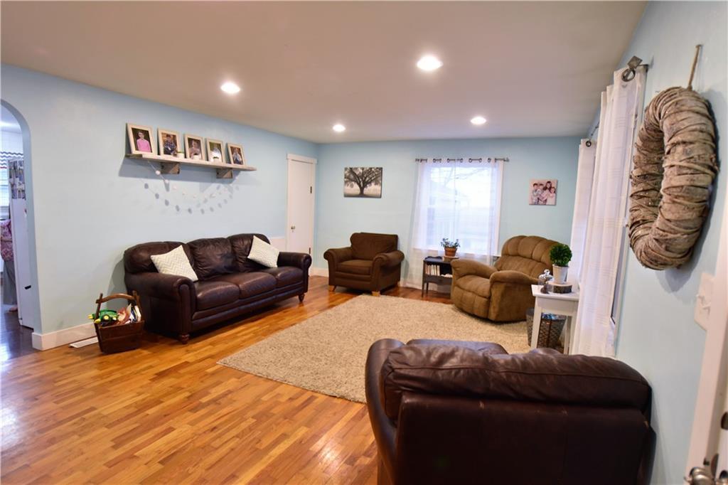 8411 Walnut Grove-Clark County Road Troy, OH 45373 - Photo 5 of 32