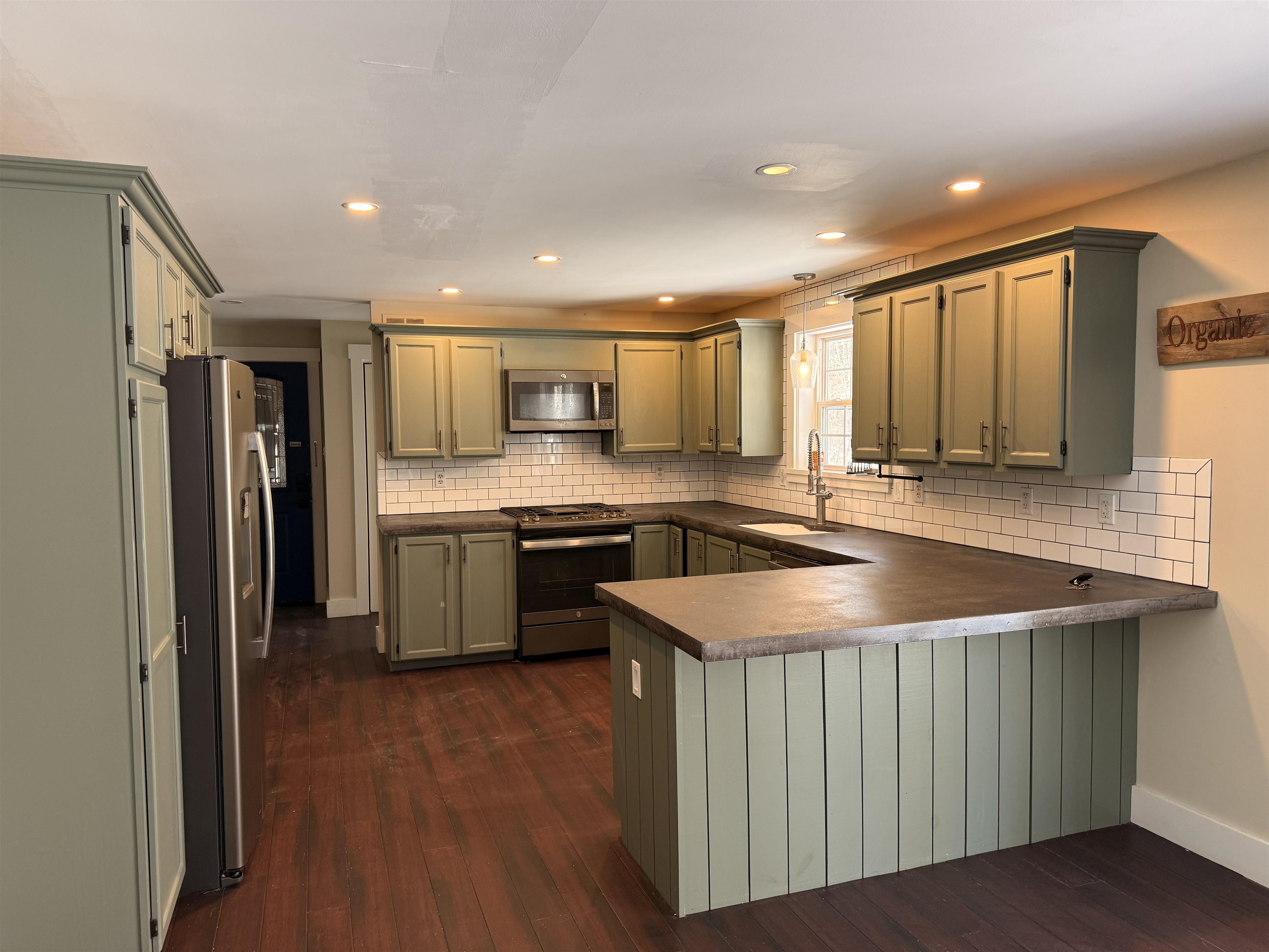 10 Henry Cotton Road Conway, NH 03813 - Photo 1 of 26