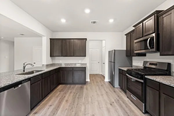 $2,505 | 1547 William Wallace Street, Crandall, TX 75114