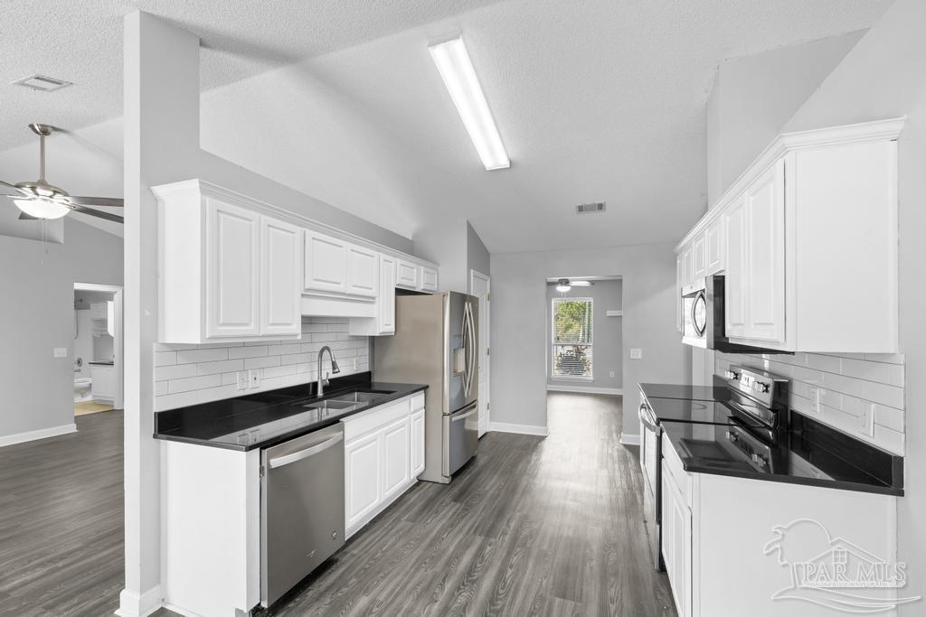 1068 Joaquin Road Pensacola, FL 32506 - Photo 5 of 42