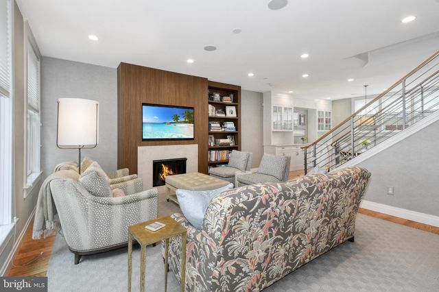 $2,130,000 | 323 North Columbus Street, Alexandria, VA 22314