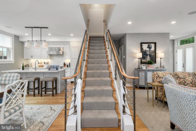 $2,130,000 | 323 North Columbus Street, Alexandria, VA 22314