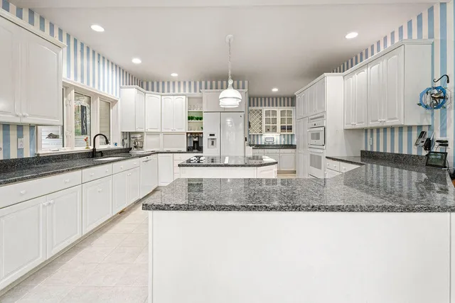 $775,000 | 23 The Landing, Winterport, ME 04496