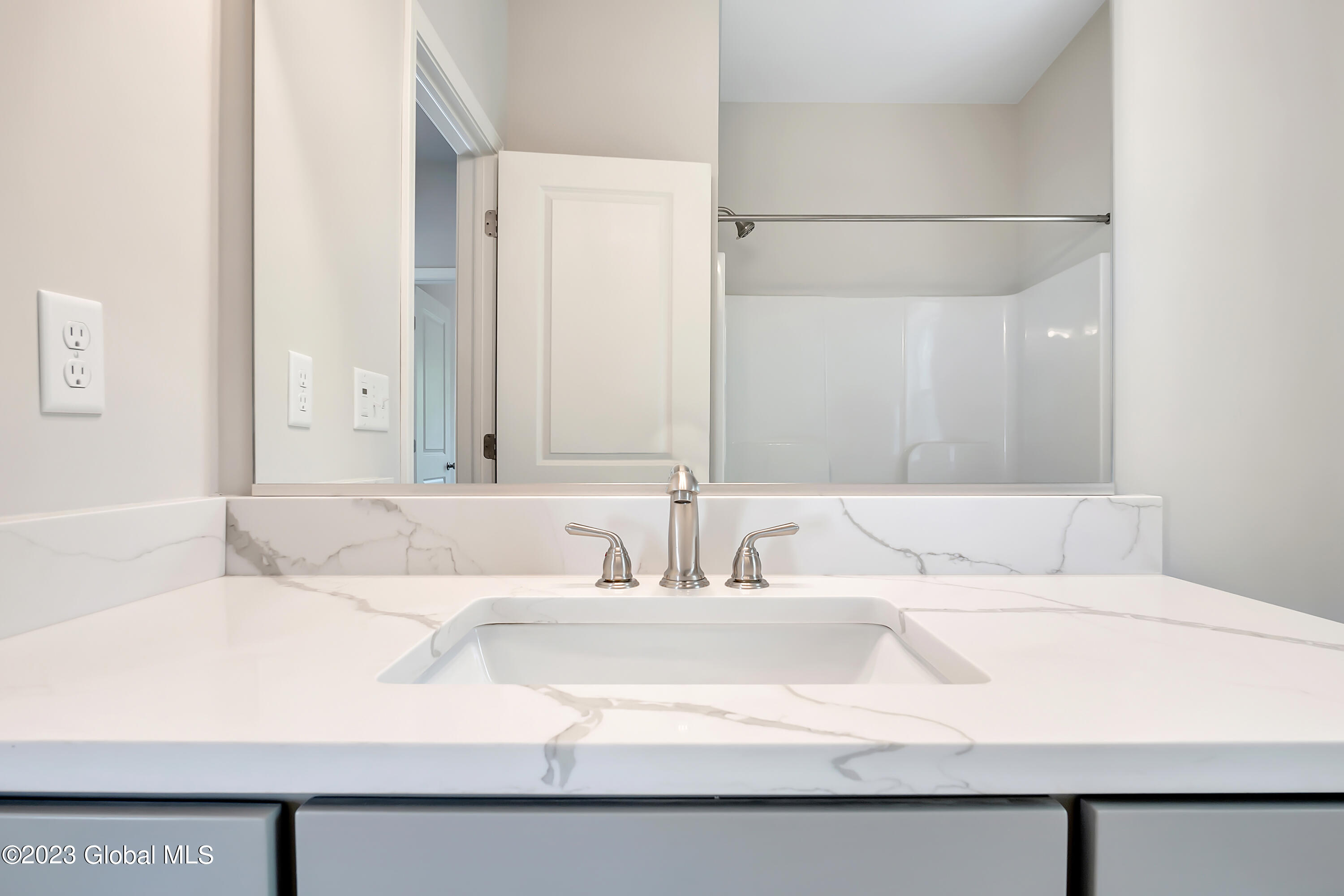 228 Wemple Road Bethlehem, NY 12077 - Photo 48 of 67 P1120942