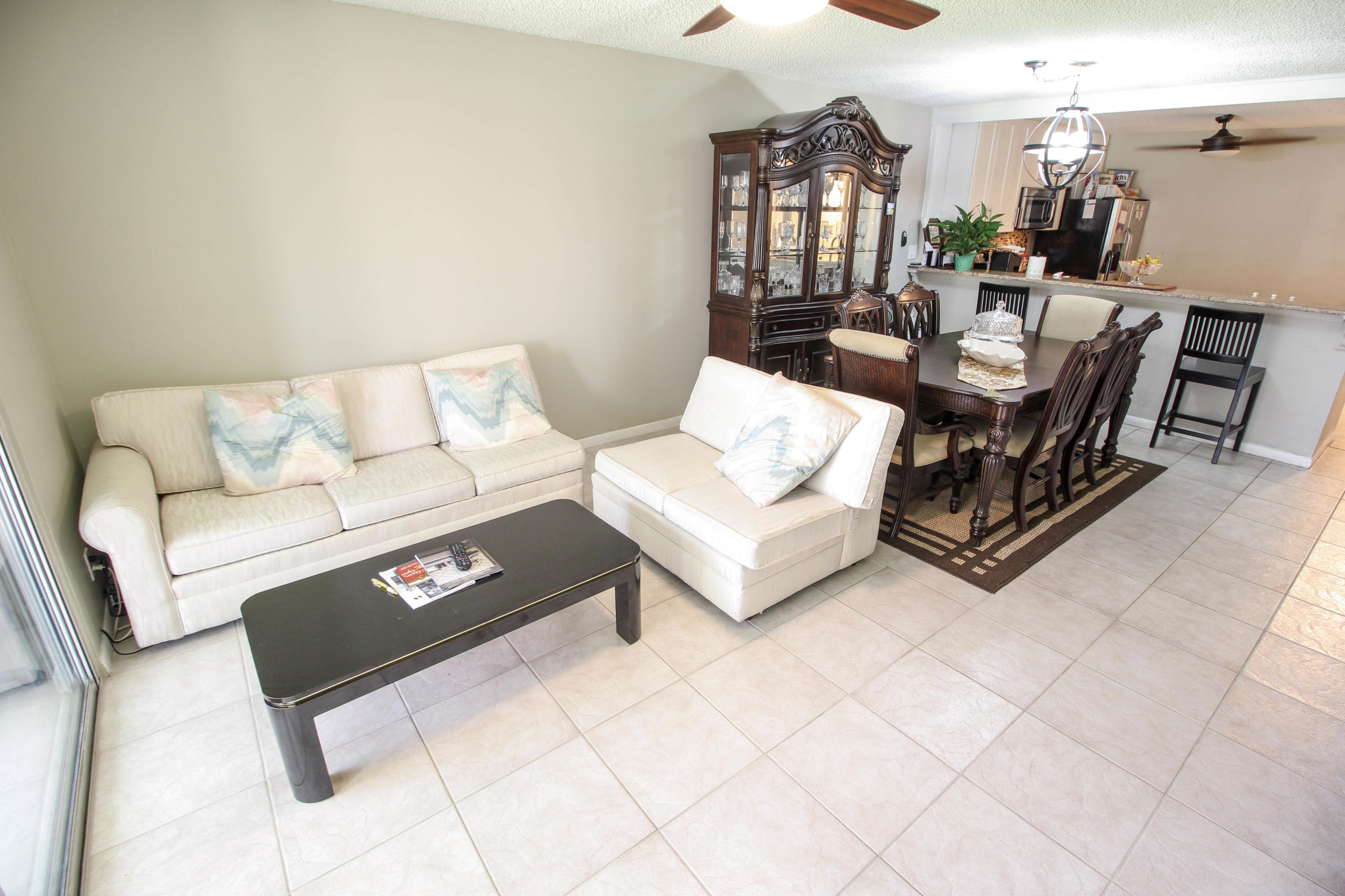 18940 Stewart Cir - Living area