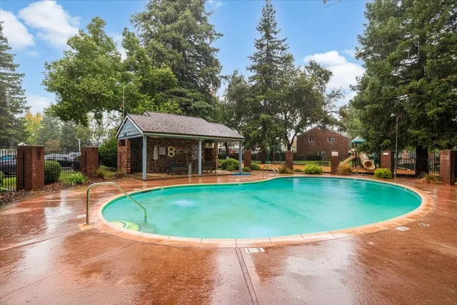 $325,000 | 4002 Oak Villa Circle, Carmichael, CA 95608