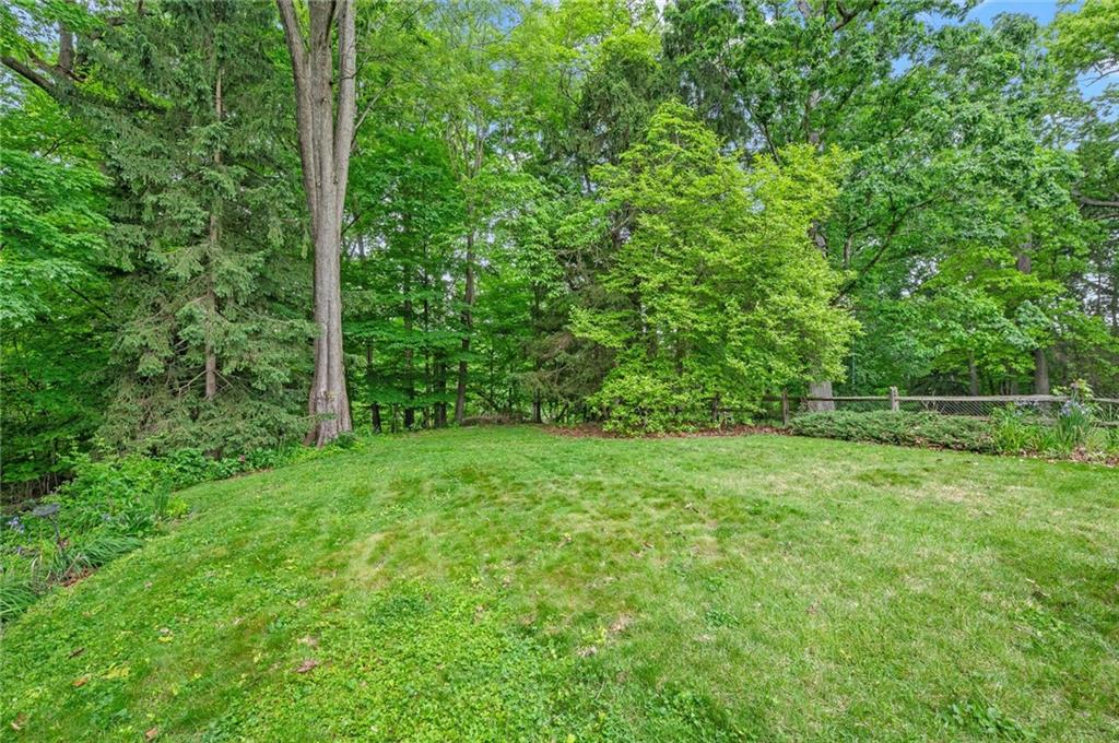203 Rockingham Road Pittsburgh, PA 15238 - Photo 29 of 32 Gallery Image 29