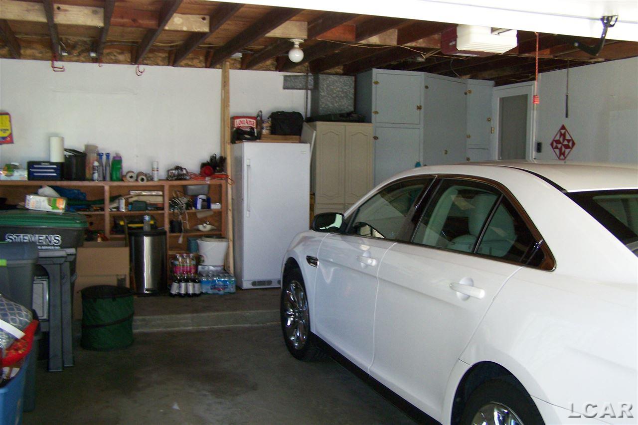 1251 East Oregon Road Adrian, MI 49221 - Photo 6 of 21 31352320-5.JPG